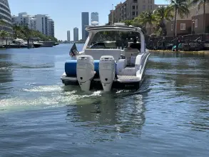Thumbnail von Sea Ray SLX 350 Outboard