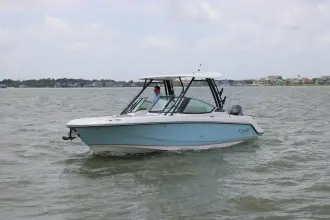 Thumbnail von Boston Whaler 240 Vantage
