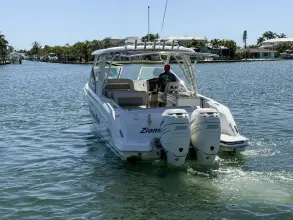 Thumbnail von Boston Whaler 320 Vantage