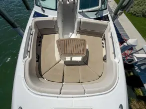 Thumbnail von Boston Whaler 320 Vantage