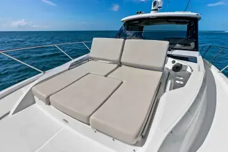 Thumbnail von Boston Whaler 405 Conquest Fellowship