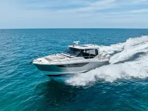 Thumbnail von Boston Whaler 405 Conquest Fellowship