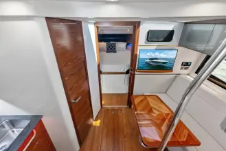 Thumbnail von Boston Whaler 405 Conquest Fellowship