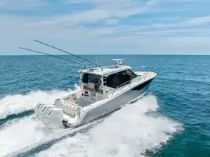 Thumbnail von Boston Whaler 405 Conquest Fellowship
