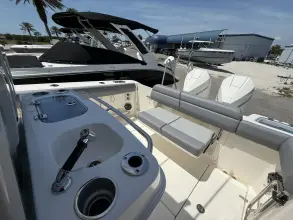 Thumbnail von Boston Whaler 280 Outrage