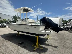 Boston Whaler 210 Montauk