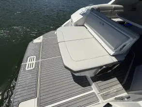Thumbnail von Sea Ray 320 Sundancer