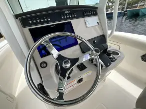 Thumbnail von Boston Whaler 280 Outrage