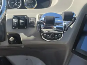 Thumbnail von Carver 450 Voyager Pilothouse Pier Pressure