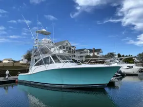 Luhrs 41 Open Chasin Fins