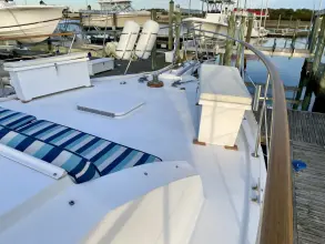 Thumbnail von Hatteras 43 Double Cabin Lazy Livin'