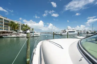 Thumbnail von Sea Ray 480 Motor Yacht Anna's Cabana