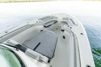 Thumbnail von Boston Whaler 330 Outrage