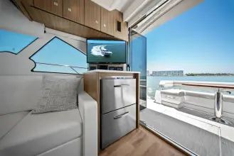 Thumbnail von Cruisers Yachts 50 Cantius