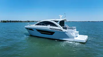 Thumbnail von Cruisers Yachts 50 Cantius