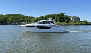 Cruisers Yachts 42 Cantius