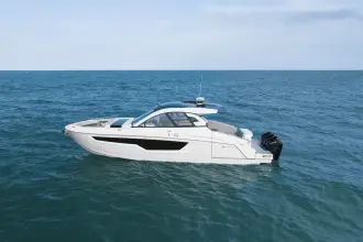 Thumbnail von Cruisers Yachts 50 GLS OB
