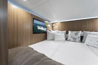 Thumbnail von Cruisers Yachts 50 GLS OB