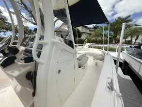 Thumbnail von Boston Whaler 250 Dauntless