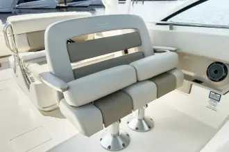 Thumbnail von Boston Whaler 320 Vantage