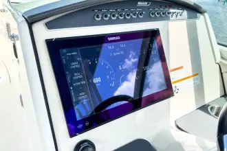 Thumbnail von Boston Whaler 320 Vantage