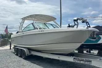 Thumbnail von Boston Whaler 270 Vantage