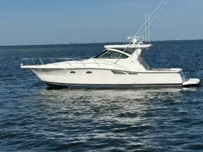 Tiara Yachts 4200 Open Property Damage