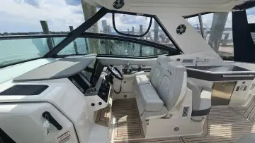 Thumbnail von Sea Ray 320 Sundancer Outboard