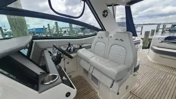 Thumbnail von Sea Ray 320 Sundancer Outboard