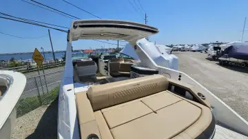 Thumbnail von Sea Ray SLX 310 Outboard