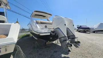 Thumbnail von Sea Ray SLX 310 Outboard