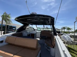 Thumbnail von Cruisers Yachts 38 GLS South