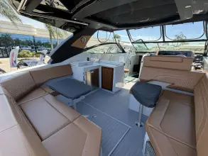 Thumbnail von Cruisers Yachts 38 GLS South