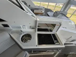 Thumbnail von Sea Ray Sundancer 320