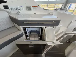 Thumbnail von Sea Ray Sundancer 320