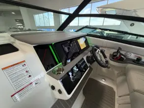 Thumbnail von Sea Ray Sundancer 320