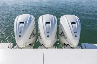 Thumbnail von Tiara Yachts 43LE