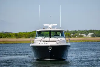 Thumbnail von Tiara Yachts 43LE