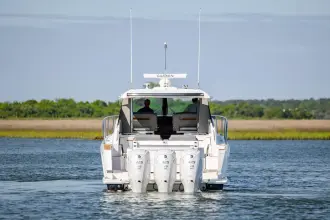 Thumbnail von Tiara Yachts 43LE