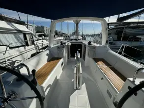 Thumbnail von Beneteau Oceanis 35.1