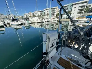 Thumbnail von Beneteau Oceanis 35.1