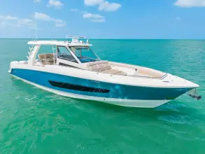 Thumbnail von Boston Whaler 420 Outrage