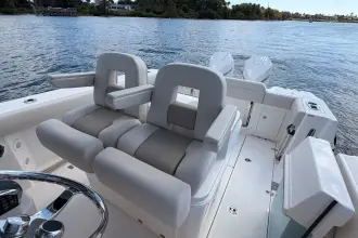 Thumbnail von Boston Whaler 280 Outrage