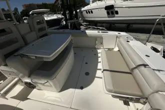 Thumbnail von Boston Whaler 33 OUTRAGE