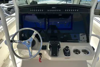 Thumbnail von Boston Whaler 33 OUTRAGE