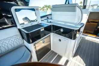 Thumbnail von Sea Ray 370 DA-OB