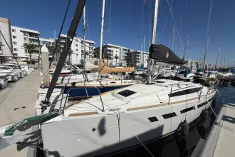 Thumbnail von Jeanneau Sun Odyssey 349