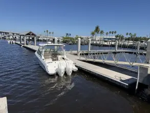 Thumbnail von Boston Whaler 280 Vantage
