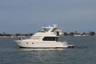 Thumbnail von Carver 46 Voyager Clear 2 Close