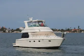 Thumbnail von Carver 46 Voyager Clear 2 Close